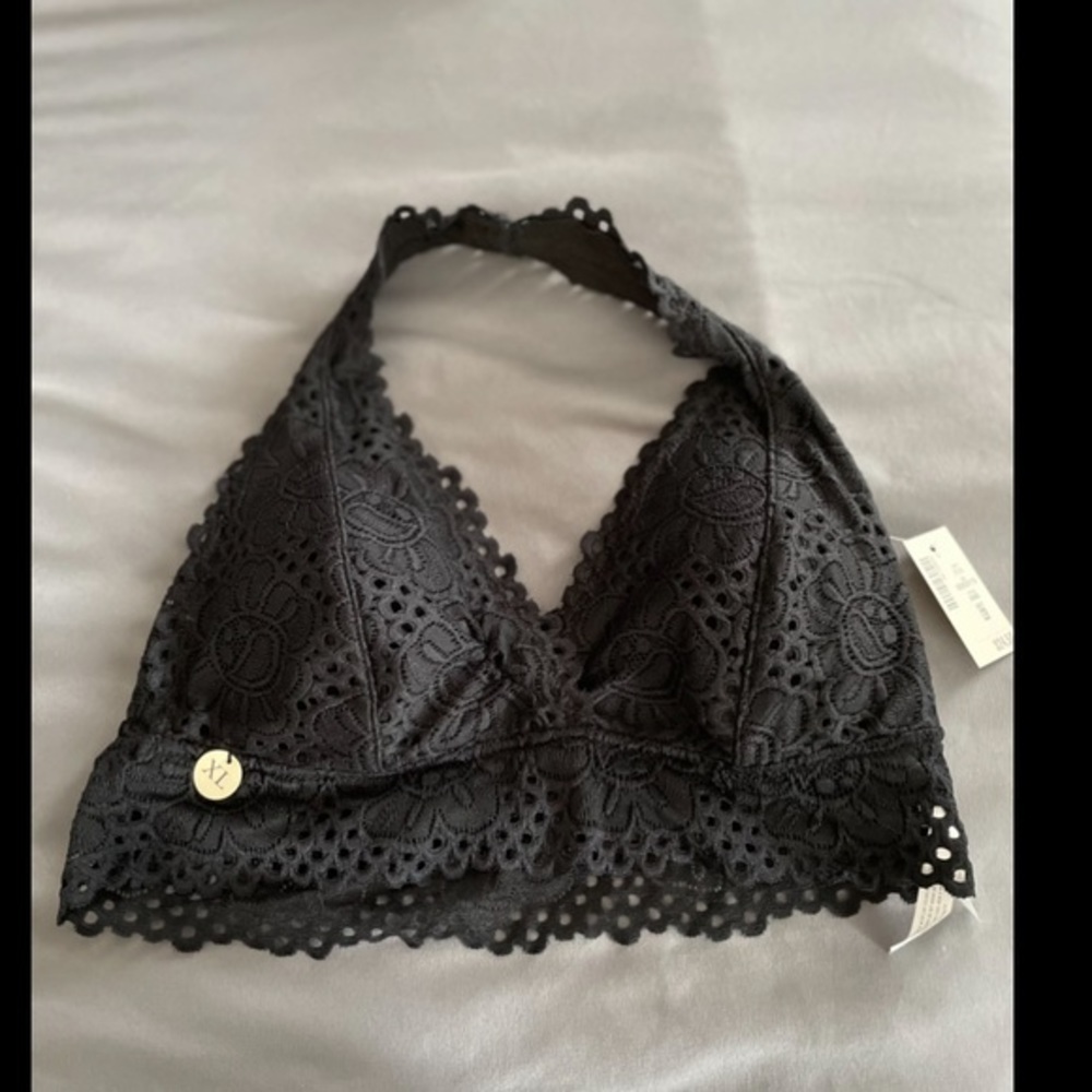 Aeropostale lace halter bralette.‎ NWT. Size XL.
